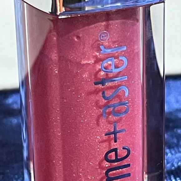 Lune and Aster Vitamin C & E Lip Gloss shade Visionary NWOB - Picture 2 of 3